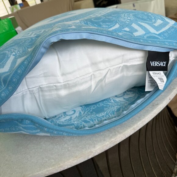 Versace Medusa Print Wool/Cashmere Pillow Cushion, large, New Made in Italy - Picture 8 of 13